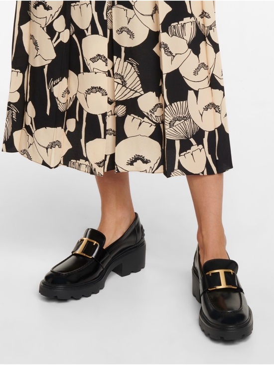 Tod's Shoes - Tod's Luxury Designer Black Leather Women's Loafers with Gold T-Bar Accent